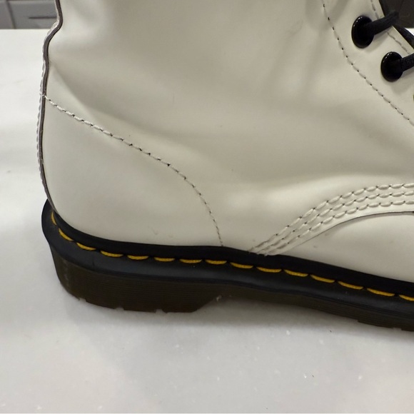 Dr. Martens Women’s 1460 Smooth White Leather Combat Boots Sz US 8 EU 39 NEW! - Picture 7 of 12